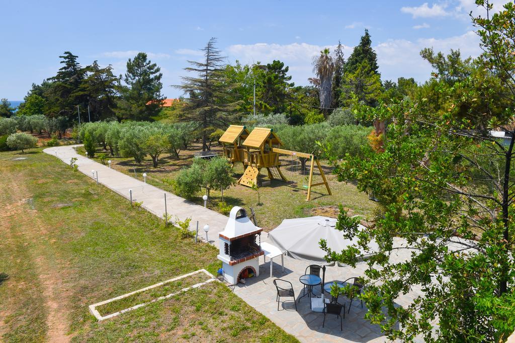 Agios Mamas Resort Nea Poteidaia Bagian luar foto
